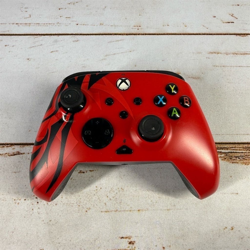 PDP Wired Controller Red Tribal Design Xbox Consoles Used